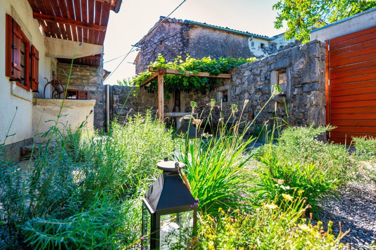 Villa Karst House Zan Pliskovica With Private Pool à Dutovlje Extérieur photo