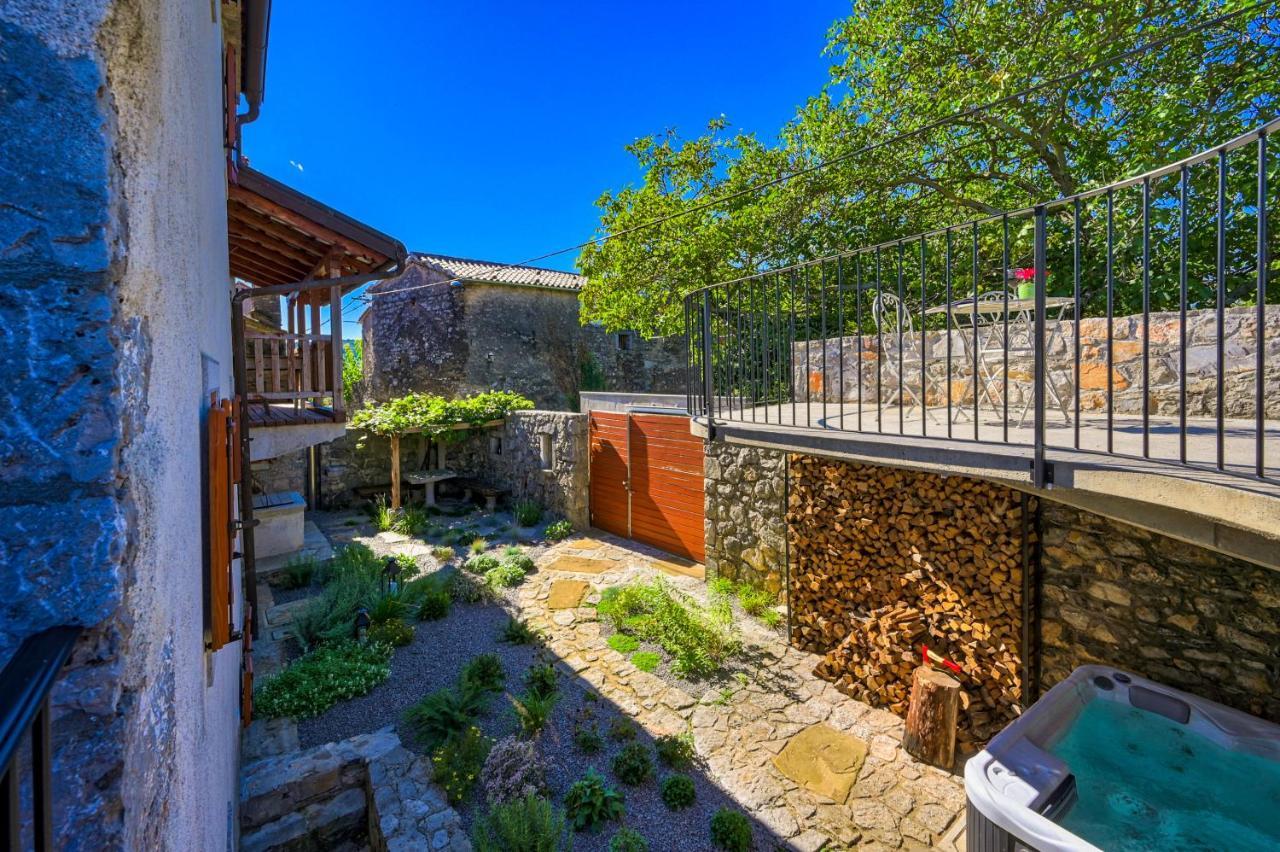 Villa Karst House Zan Pliskovica With Private Pool à Dutovlje Extérieur photo